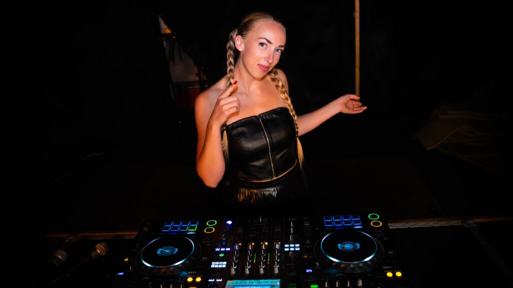 Dj Kiki